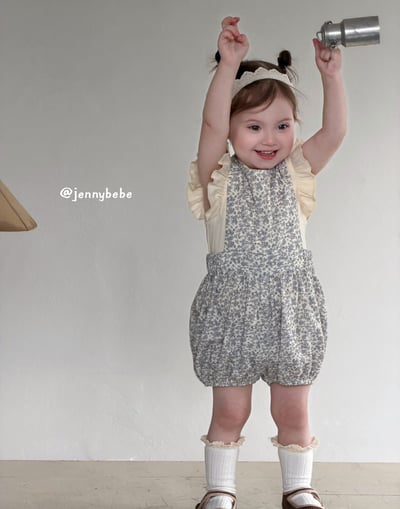 JE719｜(80-110cm) 小碎花連身短褲/荷葉背心8