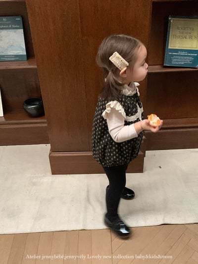 JE 647｜(66-90cm)  碎花蕾絲拼接包屁衣16