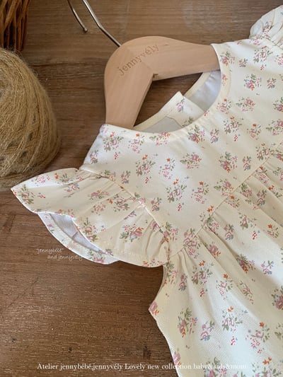 JE559｜(73-100cm) 蕾絲花邊領壓紋上衣/碎連身褲5