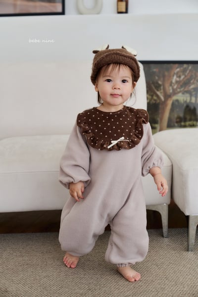 bebe nine04 (55cm-75cm) 2色磨毛荷葉圍兜設計連身衣1