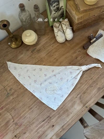 Marron45｜(free) 蕾絲小標刺繡圍巾4