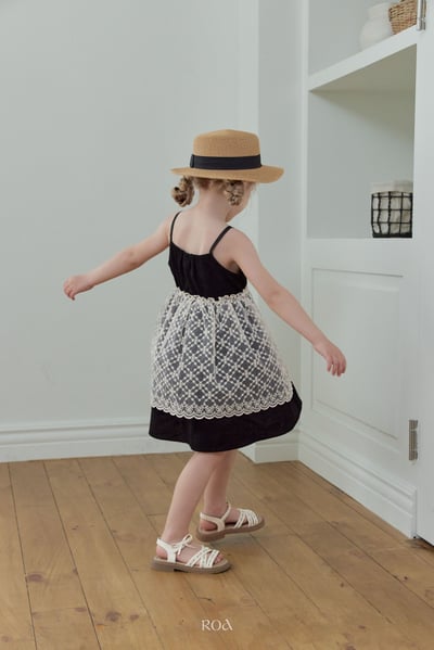 ROA12｜(6m-18m) 2色浪漫蕾絲無袖洋裝13