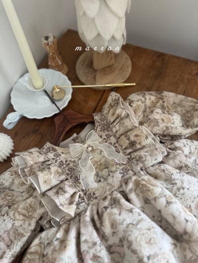 Marron 65｜(3m-18m) 古典碎花荷葉洋裝包屁衣9