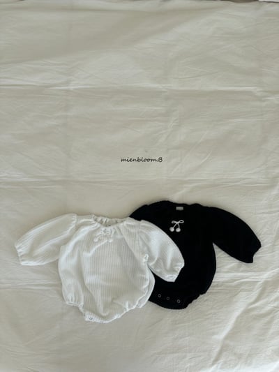 Bloom.b50｜(0m-18m) 蝴蝶結壓紋包屁衣8