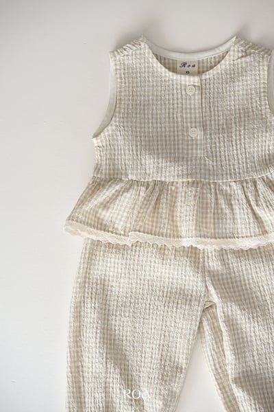 ROA03｜(6m-18m) 2色蕾絲波浪邊棉麻縮口套裝4