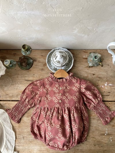 Monpetitbebe03｜(6m-18m) 古典荷葉立領公主袖包屁衣4