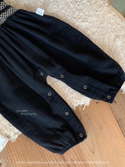 JE581｜(73-100cm) 抓皺綁帶連身褲/素面捲邊上衣6