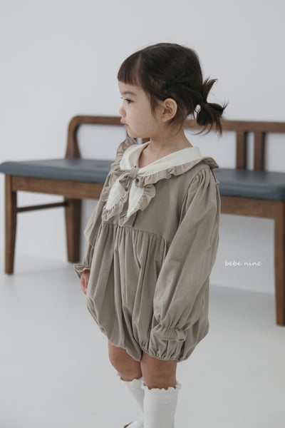 bebe nine33 (65-90) 2色滾邊領結包屁衣4
