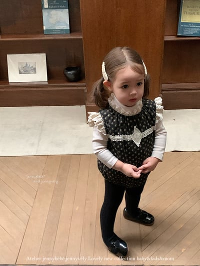 JE 647｜(66-90cm)  碎花蕾絲拼接包屁衣9