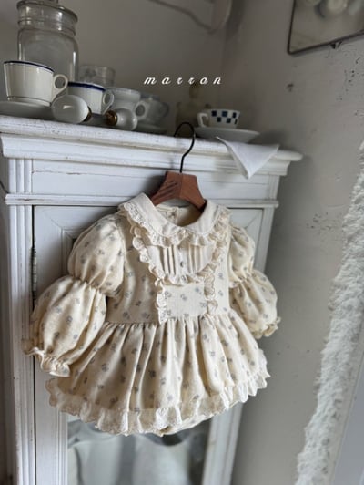 Marron 54｜(3m-18m) 宮廷蕾絲層次領玫瑰碎花包屁衣20