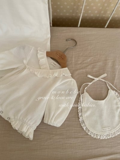 MONBEBE06｜(0m-6m) 華夫格荷葉滾邊包屁衣3