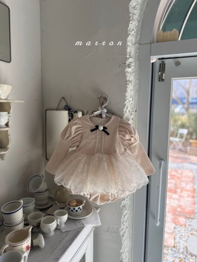 Marron 59｜(3m-18m) 宮廷袖珍珠蕾絲薄紗包屁衣2