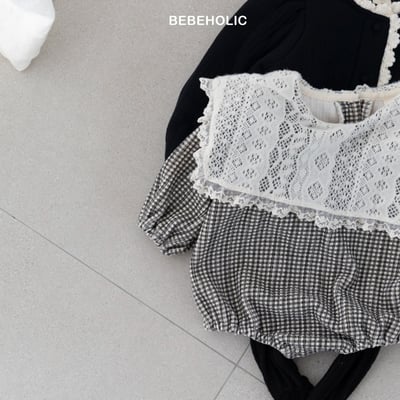 Bebe holic18｜(3m-18m) 蕾絲翻領格紋包屁衣12