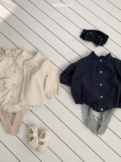 Bebe holic45｜(3m-18m) 壓紋褶皺領包屁衣10