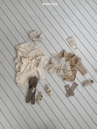 Bebe holic32｜(3m-18m) 滾邊細麻花包屁衣11