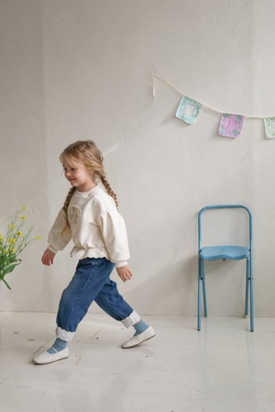 FLO44｜(75-140) 2色小兔蕾絲花布休閒短版上衣16