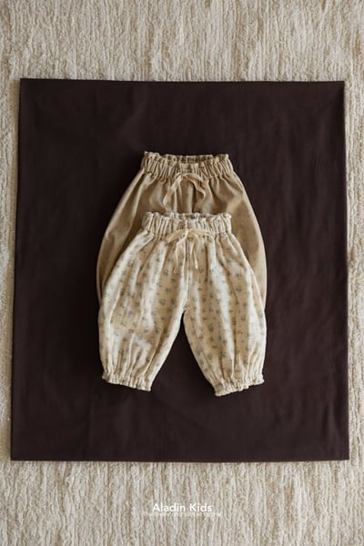 ALADIN15｜(75cm-114cm) 磨毛碎花抽繩縮口褲1