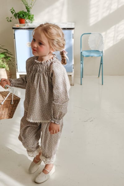 FLO25｜(75-140) 2色田園碎花蕾絲縮口褲4