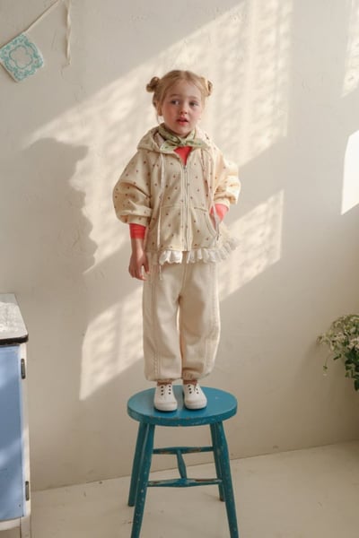 FLO15｜(75-140) 2色蕾絲碎花連帽外套19