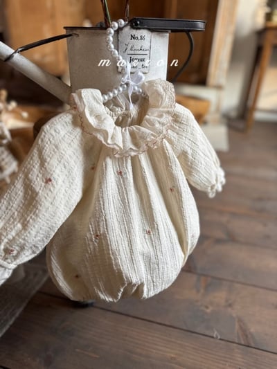 Marron63｜(3m-18m) 蕾絲花瓣領包屁衣18