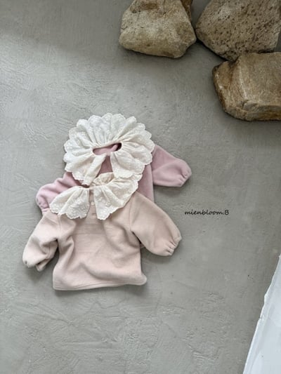 Bloom.b16｜(85cm-125cm) 蕾絲花瓣領上衣3