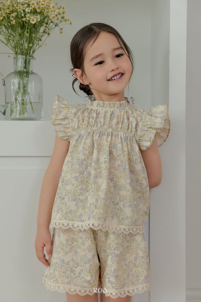 ROA09｜(6m-18m) 2色浪漫荷葉袖上衣1