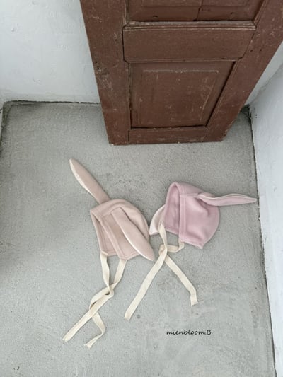 Bloom.b15｜(0m-24m) 刷毛兔子綁帶帽4