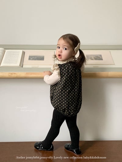 JE 647｜(66-90cm)  碎花蕾絲拼接包屁衣8