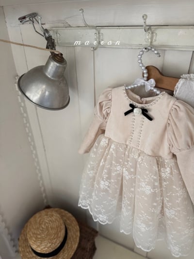 Marron 60｜(1y-6y) 宮廷袖珍珠蕾絲紗洋裝8