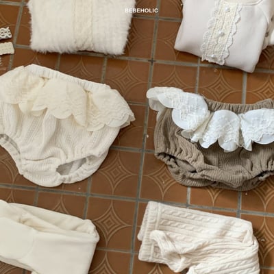 Bebe holic｜(55-85cm) 寶寶百合蕾絲燈籠褲9