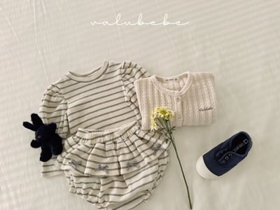 Valubebe65｜(65-80) 荷葉裙擺條紋包屁褲9