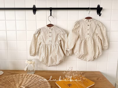 Valubebe42｜(65-80) 印花蝴蝶緞帶包屁衣13