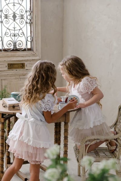 FLO19｜(75-140) 鏤空泡泡袖上衣5