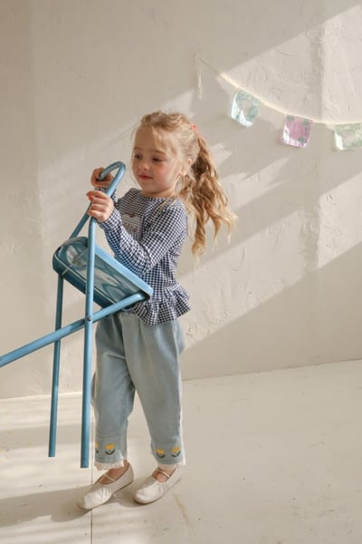 FLO47｜(75-140) 2色鬱金香蕾絲邊牛仔褲18