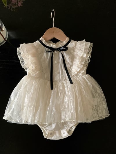 JE59｜(66-90cm) 蕾絲綁帶洋裝包屁衣20