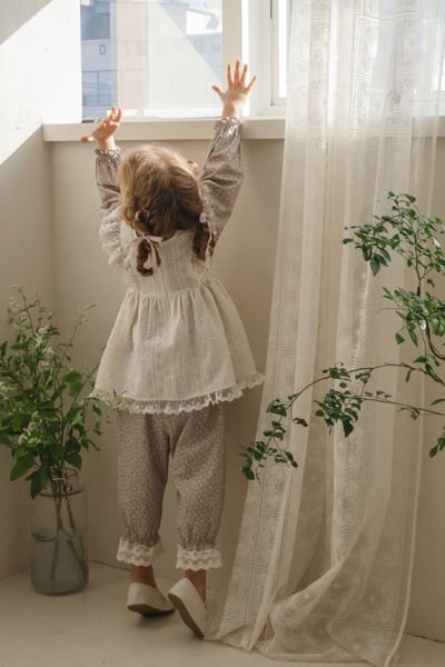 FLO25｜(75-140) 2色田園碎花蕾絲縮口褲9