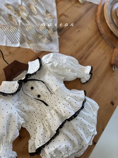 Marron59｜(3m-18m) 點點蕾絲包屁衣9