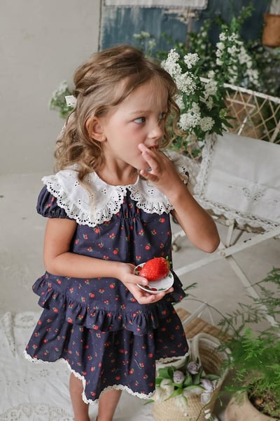 FLO40｜(75-140) 蕾絲翻領碎花褲裙16