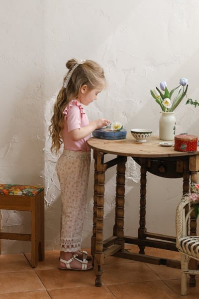 FLO18｜(75-140) 碎花蕾絲邊長褲13