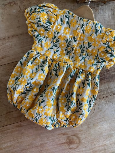 Anne Shirley38｜(3m-22m) 2色夏日刺繡花卉包屁衣3
