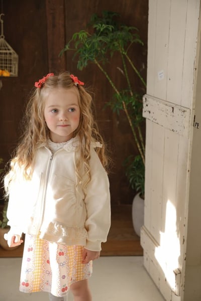 FLO59｜(75-140) 2色蕾絲荷葉花邊連帽拉鍊外套16