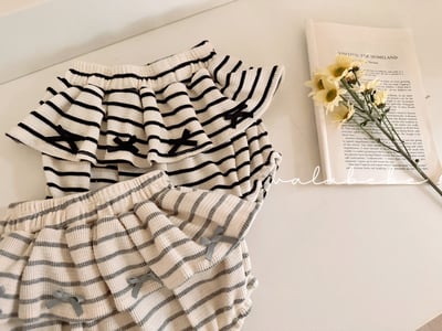 Valubebe65｜(65-80) 荷葉裙擺條紋包屁褲11