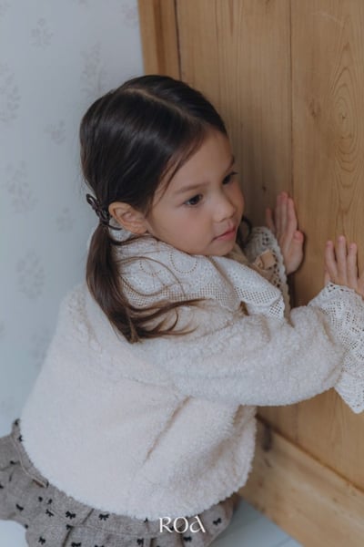 ROA04｜(80cm-120cm) 2色蕾絲領袖邊絨毛外套11