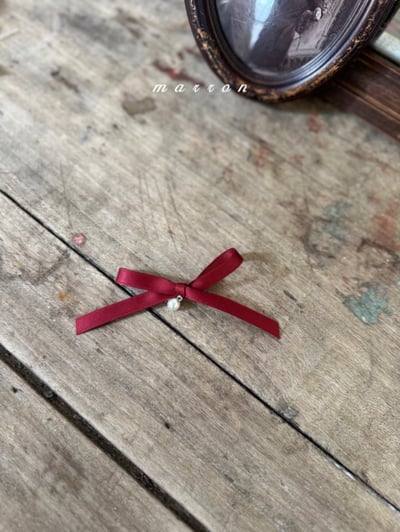 Marron 78｜(free) 蝴蝶結珍珠別針1