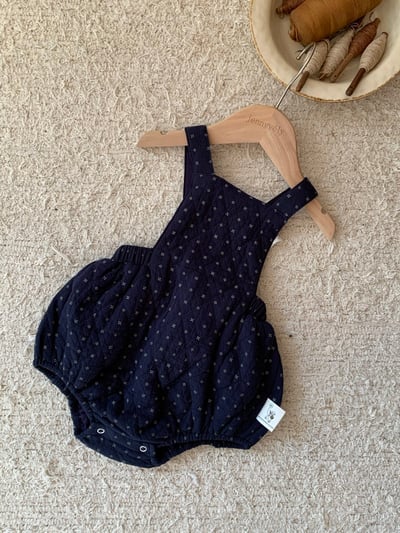 JE618｜(73cm-90cm) 小花舖棉吊帶褲/花邊領上衣19