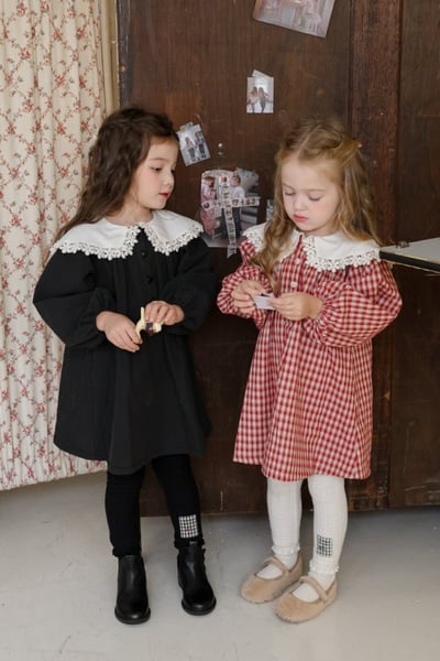 FLO30｜(75-135cm) 2色雪花翻領洋裝1