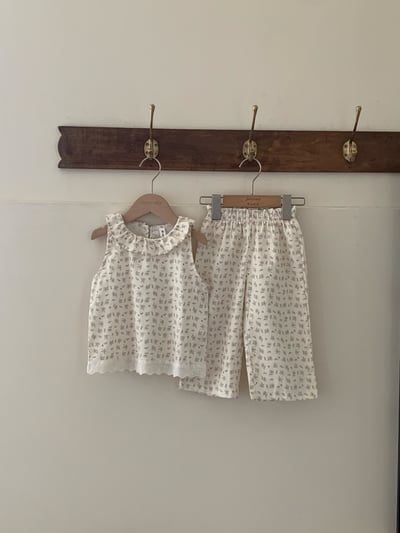 JE44｜(73-120cm) 碎花荷葉背心長褲套裝24