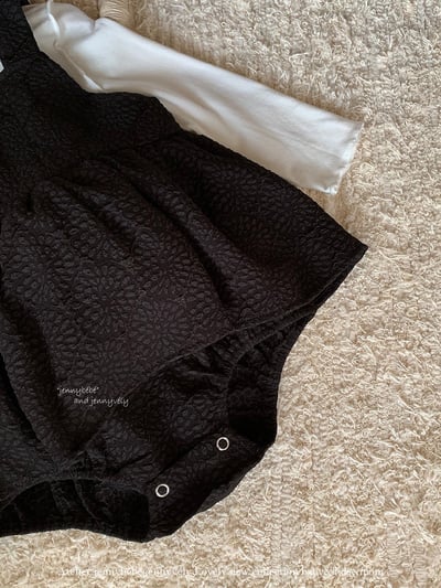 JE289｜(66-90cm) 蝴蝶緞帶壓紋包屁衣13