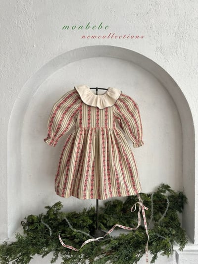 MONBEBE31｜(1y-9y) 聖誕花卉荷葉領洋裝6