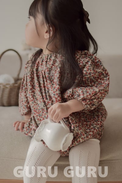 GURU GURU25｜(6m-24m) 2色滿版碎花包屁衣12